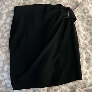 Aritzia Babaton size 8 skirt